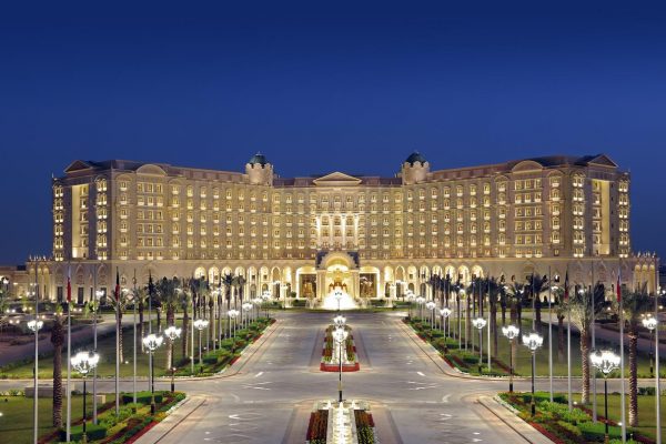 افضل فنادق شرق الرياض ( المميزات + المرافق + الخدمات )