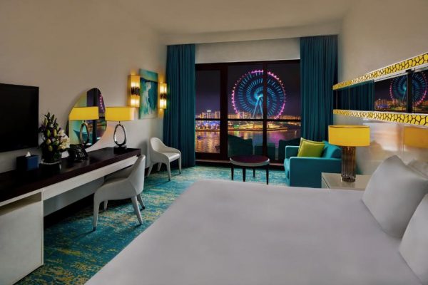 فنادق على ممشى دبي ( المميزات + المرافق + الخدمات )
