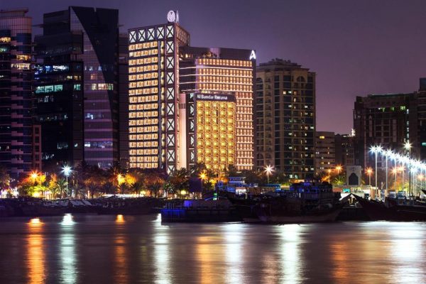 فندق البندر روتانا دبي ( المميزات + المرافق + الخدمات )