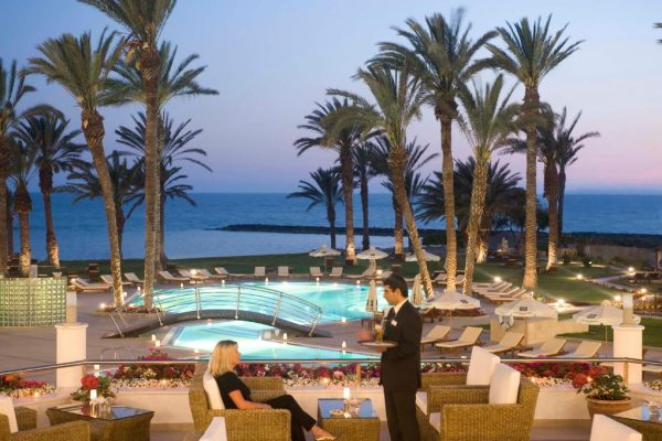 فنادق بافوس على الشاطئ ( المميزات + المرافق + الخدمات )