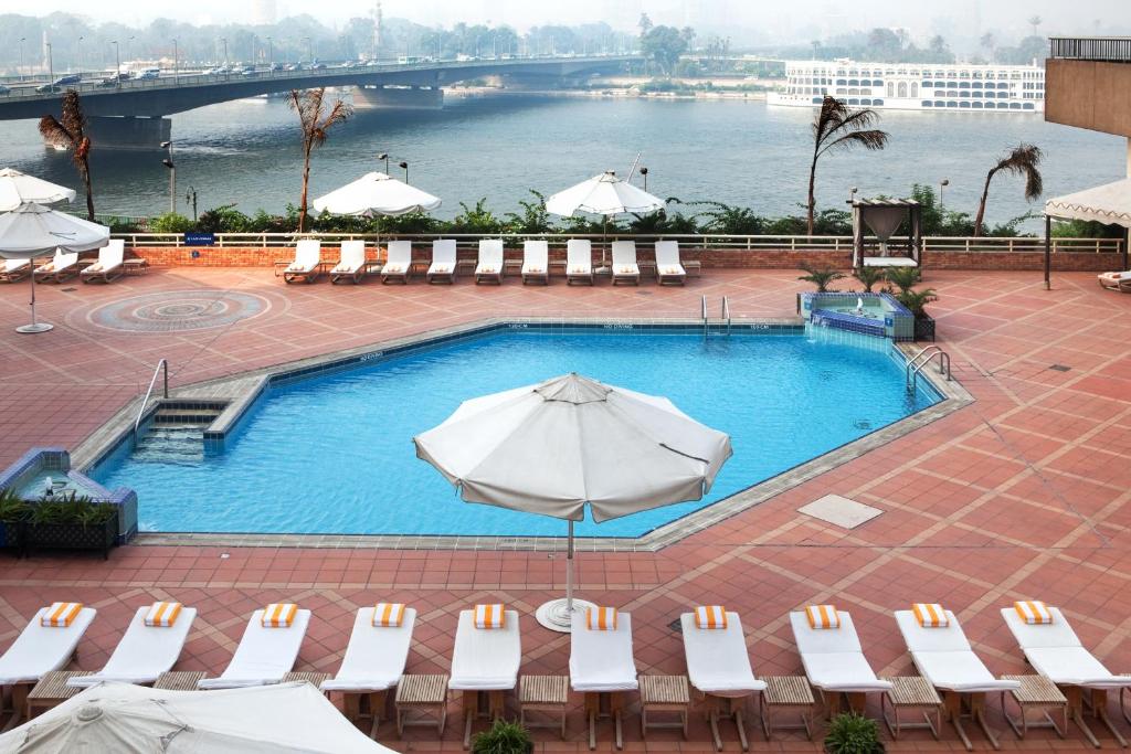 اطلالة فندق رمسيس هيلتون وكازينو بالقاهرة