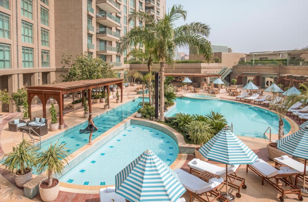 فندق فورسيزونز القاهرة فندق في وسط القاهرة 