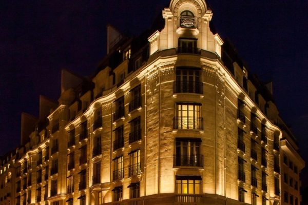 فندق سوفيتل باريس آرك دو تريومف | استمتع بإقامة مميزة