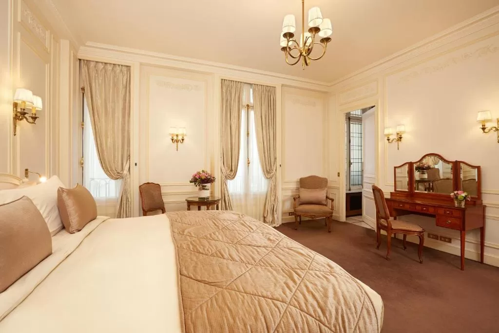 غرف فندق رفائيل باريس